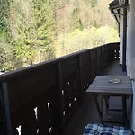 Pod Macesnovo Streho *