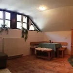 Pod Macesnovo Streho Apartamento