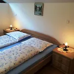 Pod Macesnovo Streho Solčava