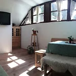 Pod Macesnovo Streho Solčava