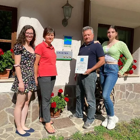 Pod Macesnovo Streho Solčava