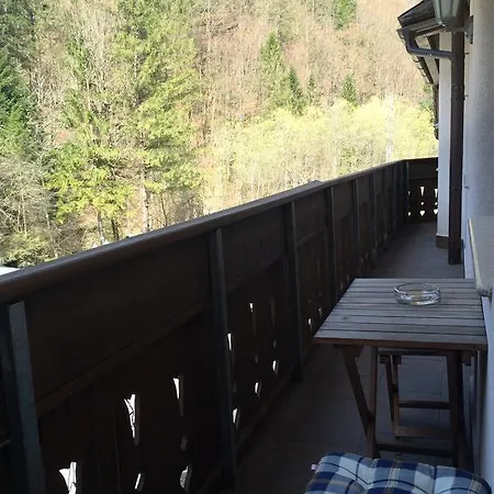 Pod Macesnovo Streho *