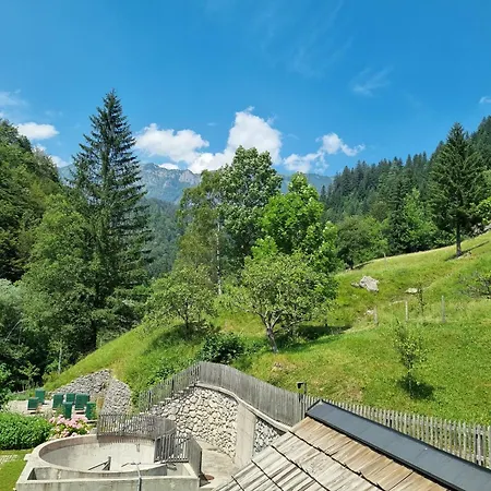 Pod Macesnovo Streho Apartamento