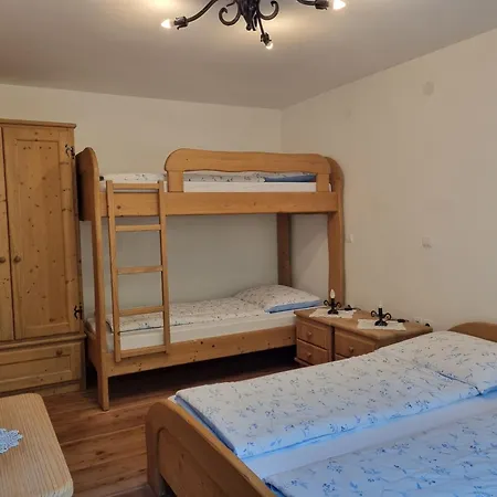 Pod Macesnovo Streho Apartamento