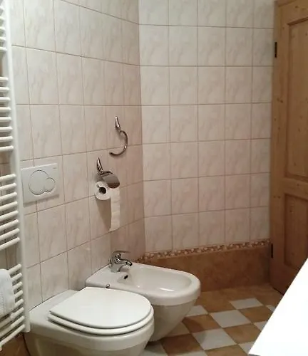 Pod Macesnovo Streho Solčava