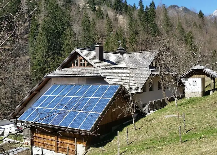 Pod Macesnovo Streho *